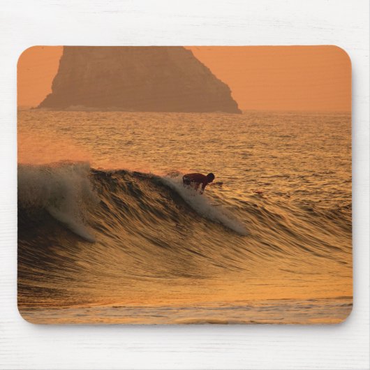 Surfer at sunset in Mexico マウスパッド (正面)