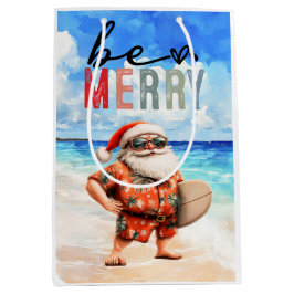 Surfer Santa with his surf board at the beach  ミディアムペーパーバッグ