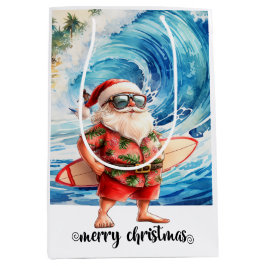 Surfer Santa with his surf board at the beach  ミディアムペーパーバッグ