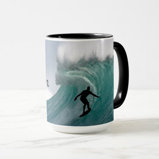 Surfer silhouette Catching a huge wave Personalize マグカップ (正面右)