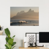 "Surfers at Arpoador, Rio de Janeiro" large poster ポスター (ホームオフィス)
