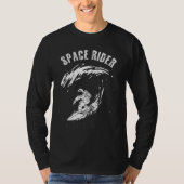 Surfing Astronaut Space Rider Surf the Wave 1 Tシャツ (正面)