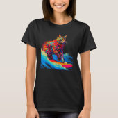 Surfing Maine Coon Cat Surf Tシャツ (正面)
