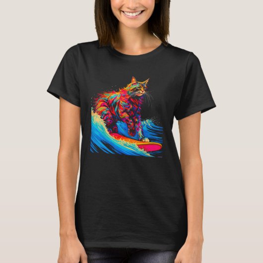 Surfing Maine Coon Cat Surf Tシャツ (正面)