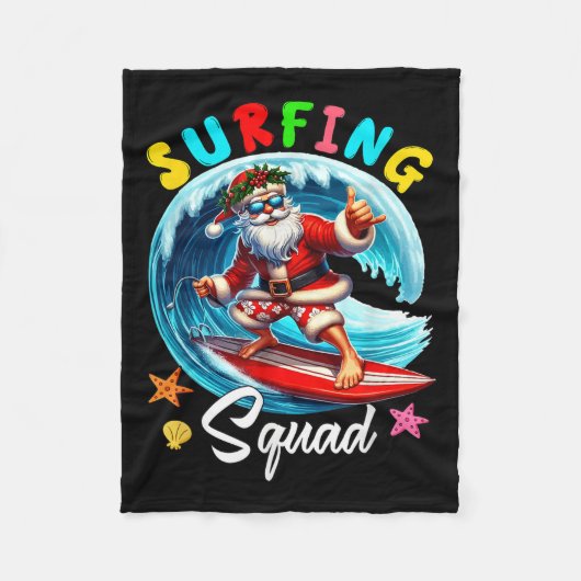 Surfing Squad Christmas In July Santa Hawaiian Fun フリースブランケット (正面)