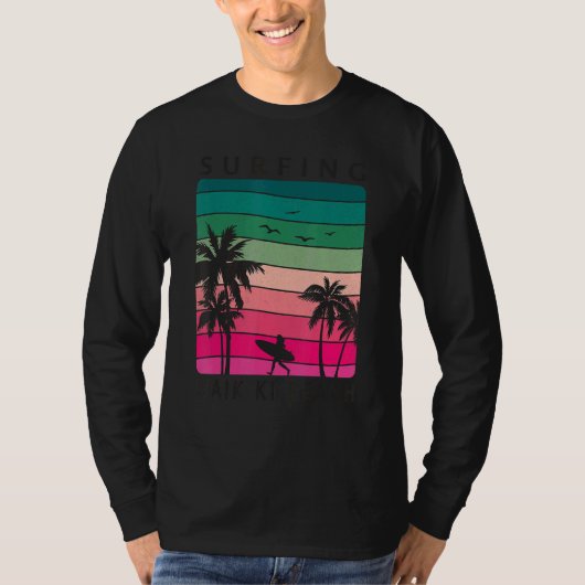 Surfing Waikiki Beach Hawaiian Sunset Palm Tree Su Tシャツ (正面)