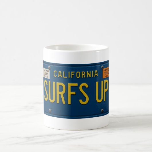 Surfs Up Retro 1969 California License Plate Surf コーヒーマグカップ (中央)