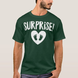 Surprise Pregnancy Announcement Mom To Be Mother M Tシャツ