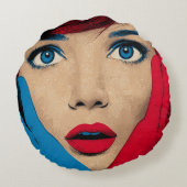 Surprised Woman in Pop Art ラウンドクッション (裏面)