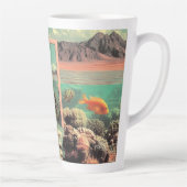 Surreal Desert Ocean with Door カフェラテマグ (右)