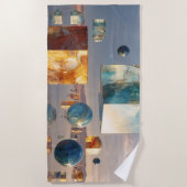 Surreal Floating Cubes And Spheres ビーチタオル (正面)