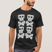 Surreal Pixel Skulls Large minimalist retro style Tシャツ (正面)