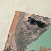Surreal Portrait with Architectural Landscape ビーチタオル (インサイチュ)