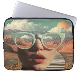 Surreal Portrait With Glasses Reflecting Desert ラップトップスリーブ
