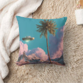 Surreal UFO and Palm Tree Mountain Scene クッション (ブランケット)