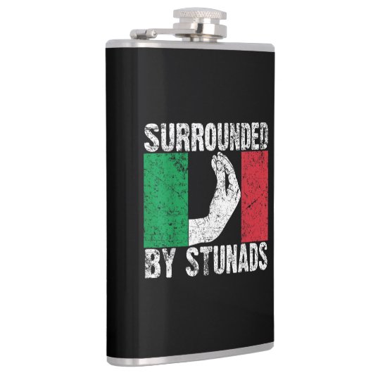 Surrounded by Stunads フラスク (右)