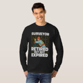 Surveying Retired Survey   Land Surveyor Tシャツ (正面フル)