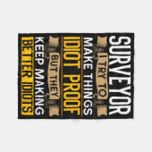 Surveyor Sarcastic Graphic Funny Surveying フリースブランケット (正面(横))