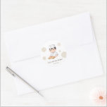 Sushi Birthday Party Invitation with Cute Anime  ラウンドシール<br><div class="desc">Sushi Birthday Party Invitation with Cute Anime Chef Design Celebrate your special day with this charming sushi birthday party invitation featuring a cute anime-style sushi chef. This simple and elegant design includes space to customize the date, time, and location of your party. Perfect for sushi lovers and fans of Japanese...</div>
