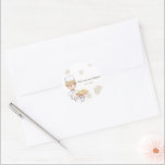 Sushi Birthday Party Invitation with Cute Anime  ラウンドシール<br><div class="desc">Sushi Birthday Party Invitation with Cute Anime Chef Design Celebrate your special day with this charming sushi birthday party invitation featuring a cute anime-style sushi chef. This simple and elegant design includes space to customize the date, time, and location of your party. Perfect for sushi lovers and fans of Japanese...</div>