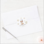 Sushi Birthday Party Invitation with Cute Anime  ラウンドシール<br><div class="desc">Sushi Birthday Party Invitation with Cute Anime Chef Design Celebrate your special day with this charming sushi birthday party invitation featuring a cute anime-style sushi chef. This simple and elegant design includes space to customize the date, time, and location of your party. Perfect for sushi lovers and fans of Japanese...</div>