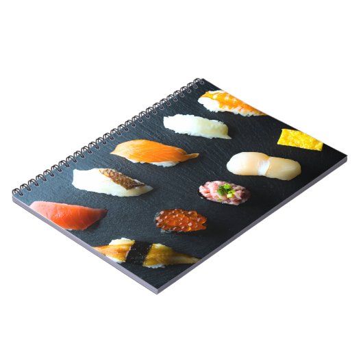 Sushi Simplicity – Japanese Notebook by SUSHIMI ノートブック (左側)