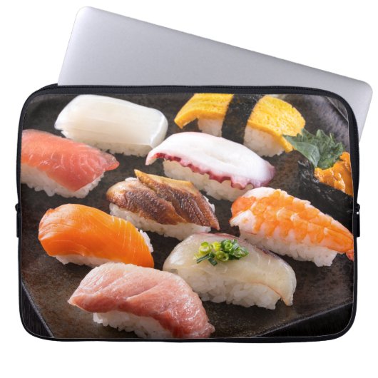 Sushi Symphony – Vibrant Nigiri Art Laptop Sleeve ラップトップスリーブ (正面)