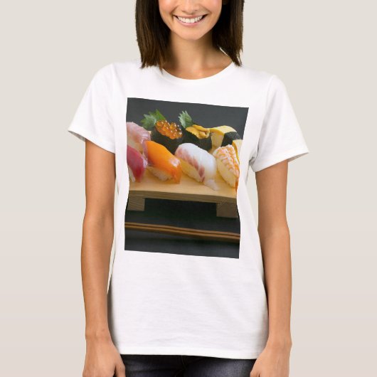 Sushi Zen – The warmth of wood and the dance of fl Tシャツ (正面)