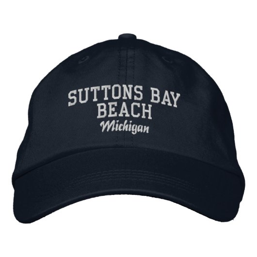 Suttons Bay Beach Michigan Baseball Hat 刺繍入りキャップ (正面)