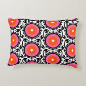 Suzaniピンクのパターン アクセントクッション (裏面)