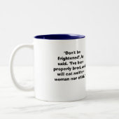 Suziのドイツ語による"Chivalrous鮫" ツートーンマグカップ (左)