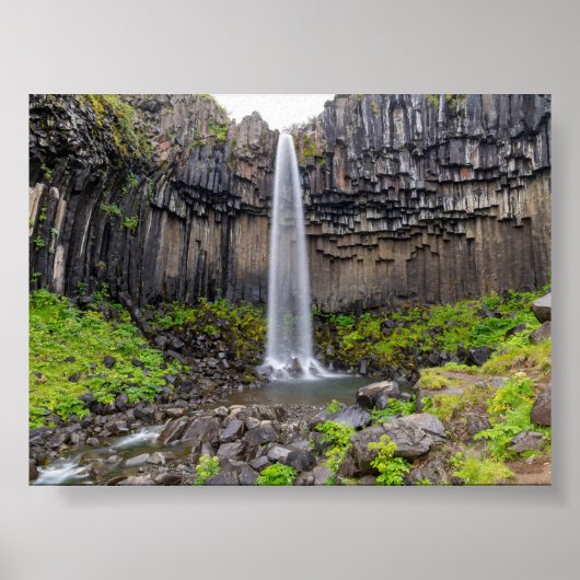 Svartifoss waterfall ポスター (正面)