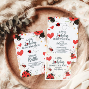 小さなLadybug女の子の赤ちゃんシャワーおむつラッフル エンクロージャーカード