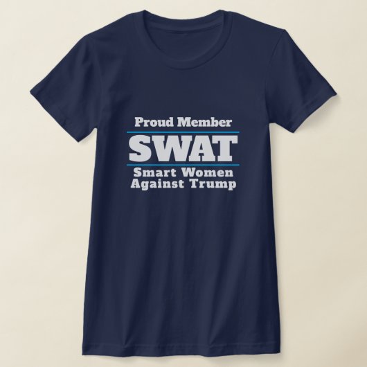 「SWATおもしろい：トランプ頭が切れるに対する女性」 Tシャツ (レイダウン)