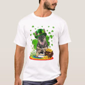 Swedish Vallhund St Patricks Day Tシャツ (正面)