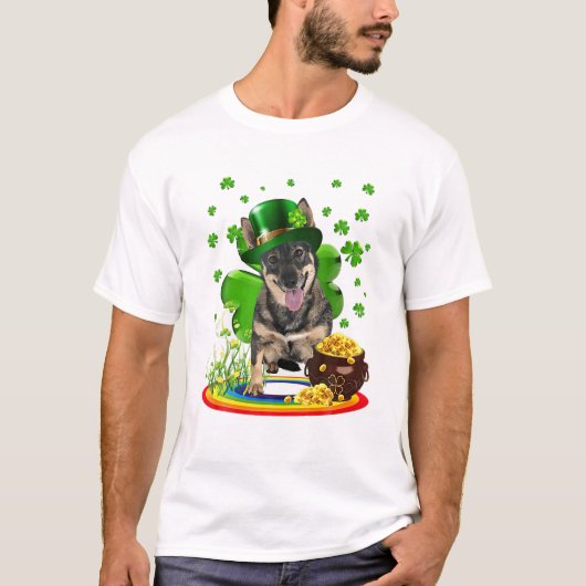 Swedish Vallhund St Patricks Day Tシャツ (正面)
