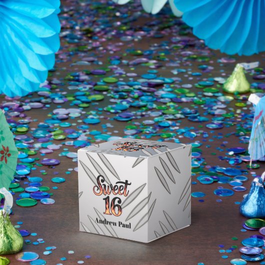 Sweet 16 In Fire Flames and Silver Plate Birthday フェイバーボックス (パーティー)