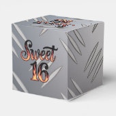 Sweet 16 In Fire Flames and Silver Plate Birthday フェイバーボックス (裏面サイド)