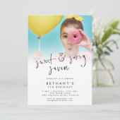 Sweet and Sassy Seven Photo Overlay 7誕生日 招待状 (スタンド正面)