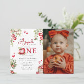 Sweet Apple Of Our Eye |  フォトファーストバースデー 招待状 (スタンド正面)