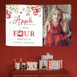 Sweet Apple Of Our Eye |  写真 4歳の誕生日 横断幕
