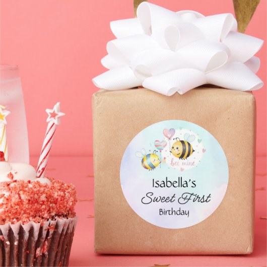 Sweet Bee First Birthday Personalized  ラウンドシール (パーティー)