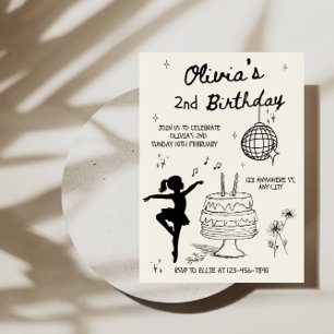 Sweet Cake Line Art 女の子の2歳の誕生日パーティー 招待状