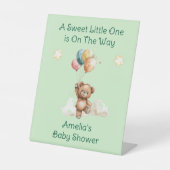 Sweet Little One on the Way Green Baby Shower 台座サイン (正面)