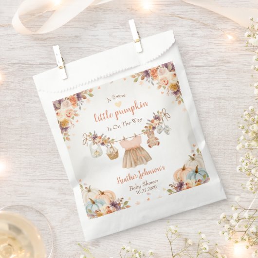 Sweet Little Pumpkin Autumn Baby Shower フェイバーバッグ (クリップ留めされた状態)