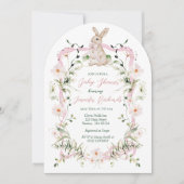 Sweet Meadow Bunny Wildflower Ribbon Baby Shower 招待状 (正面)