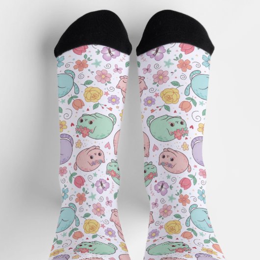 Sweet Pastel Kawaii Cat and Spring Floral Pattern  ソックス (上部)