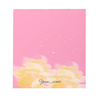 Sweet Pink Sky | 雲のイラスト入りデザイン ノートパッド