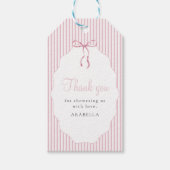Sweet Pinstriped Pink Bow Baby Shower Thank You ギフトタグ (正面)