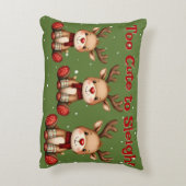 Sweet Reindeer Pair in Holiday Snowfall アクセントクッション (裏面(縦))